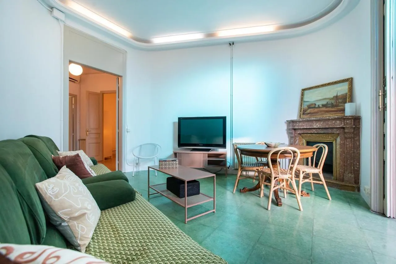 Bp1- Piso Para Grandes Grupos Barcelona Spain